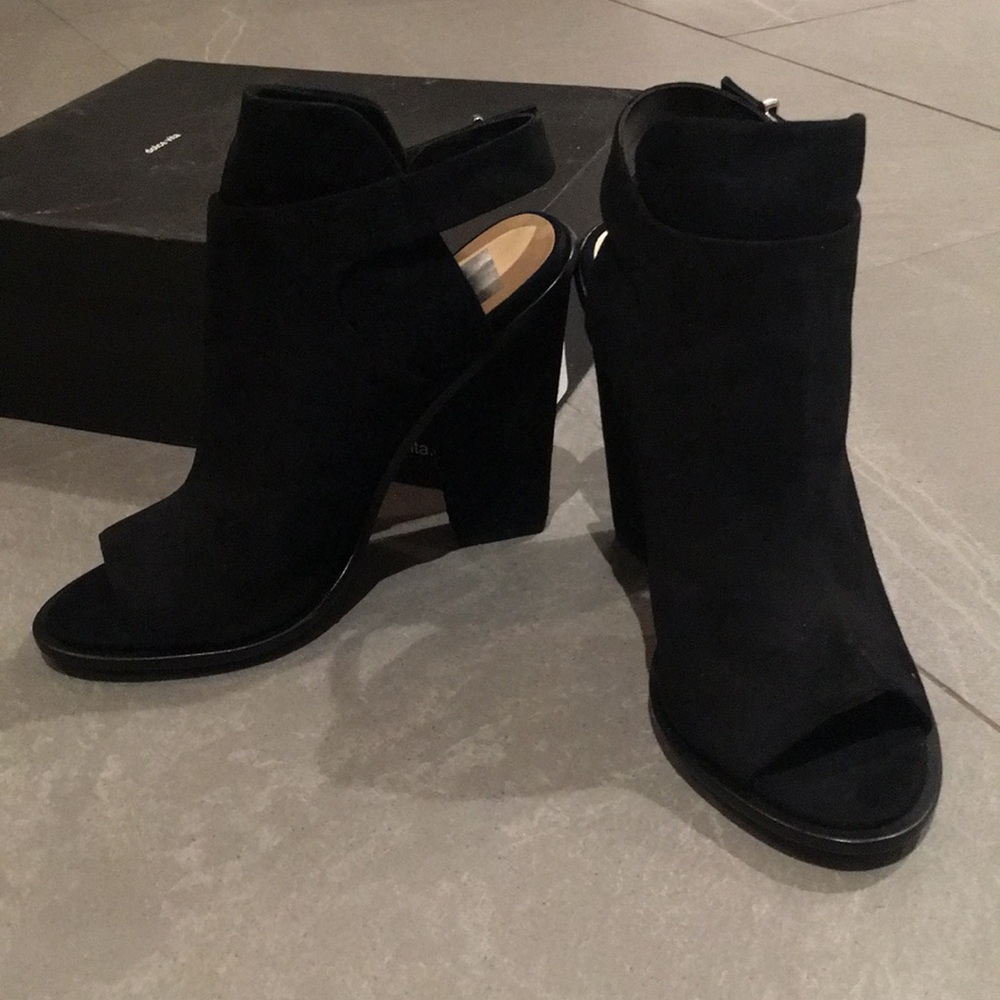 Black suede Dolce Vita Niven peep toe pump